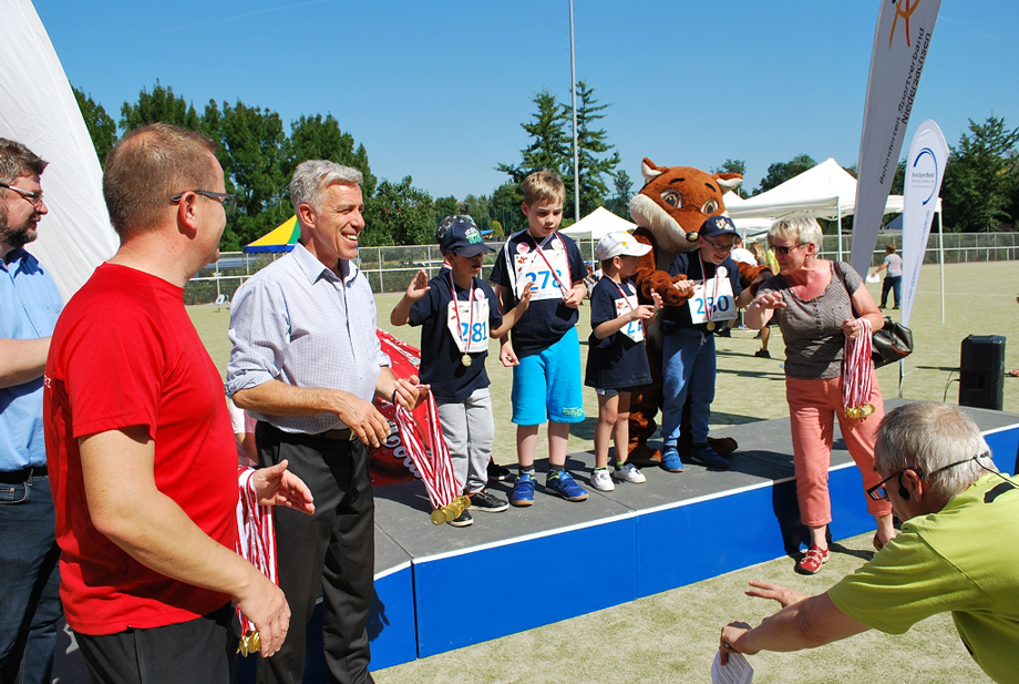 SPORTIVATIONSTAG in Osterode – Kinder und Jugendliche wetteifern im Werfen, Springen und Rennen 